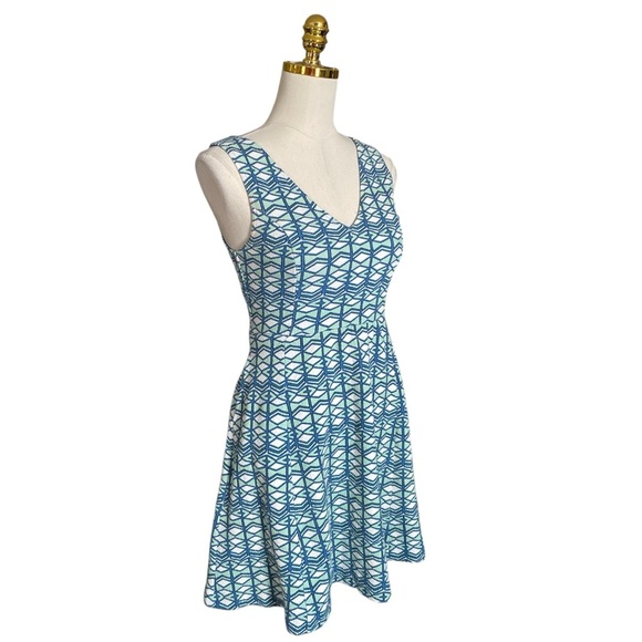 Maeve Anthropologie Double V Fit Flare Green Textured Geometric Women’s Dress 2 - Picture 3 of 8